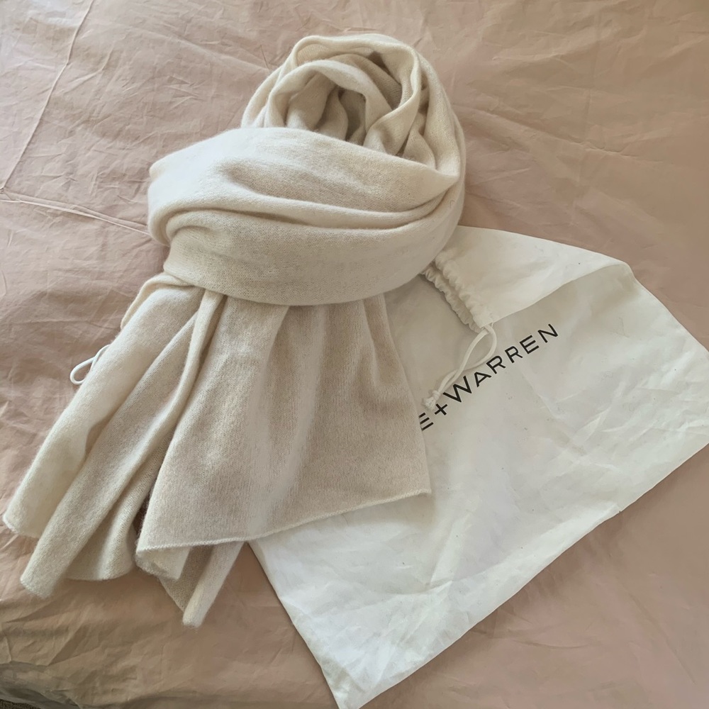 White + Warren cashmere scarf